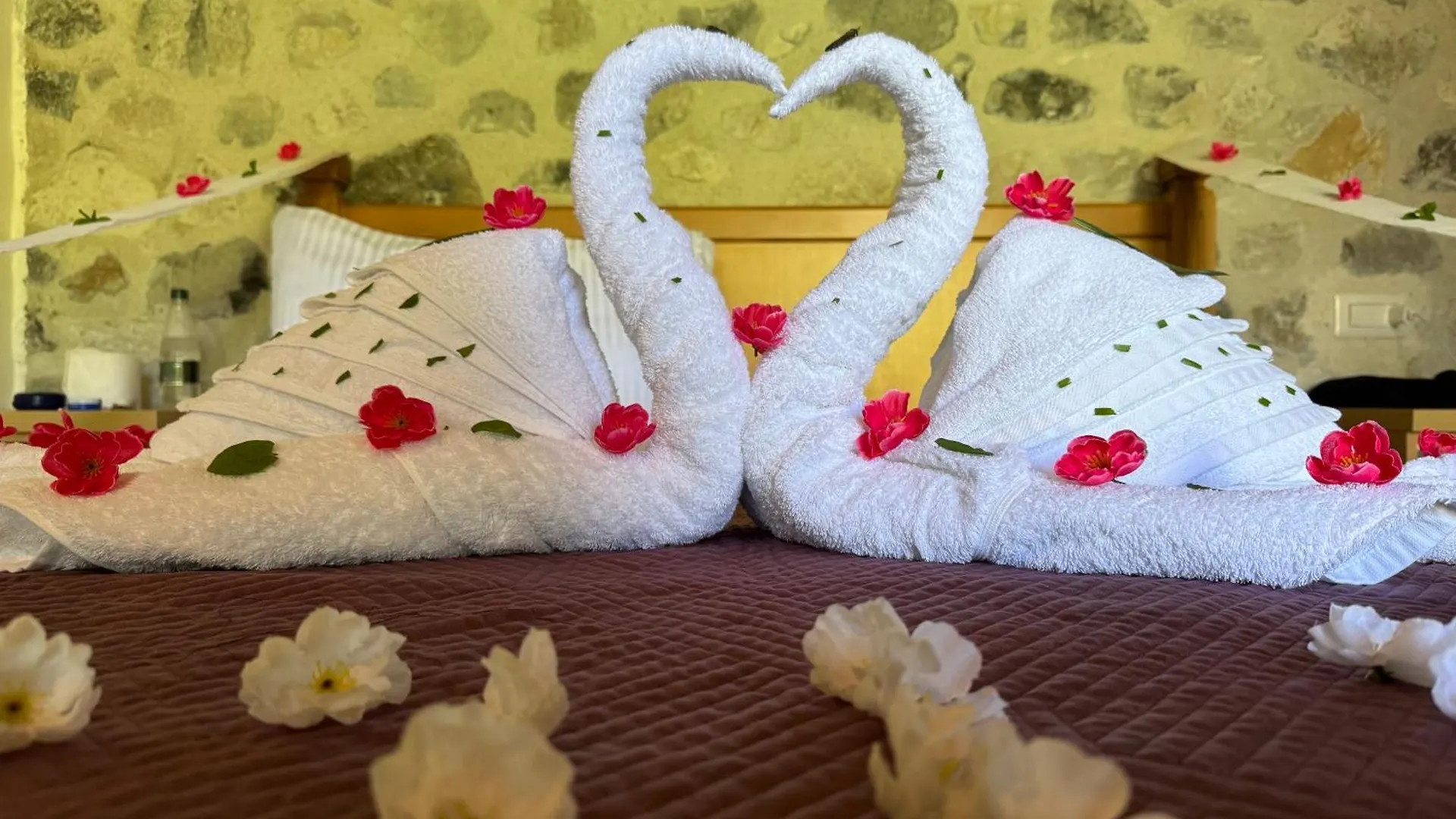 Farm stay Thethi Paradise Hotel & Restaurant