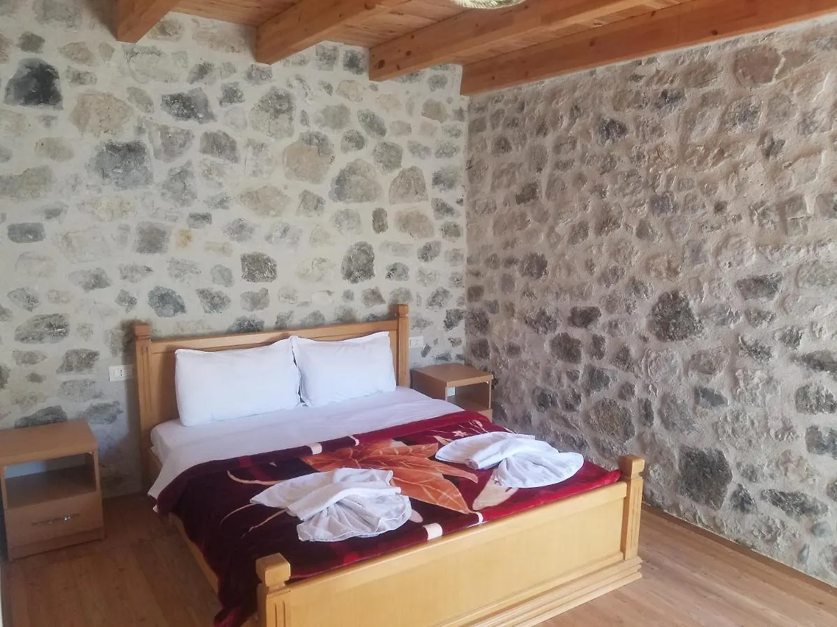 Farm stay Thethi Paradise Hotel & Restaurant