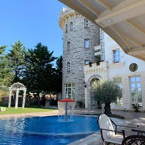 4* فندق Castle Konti