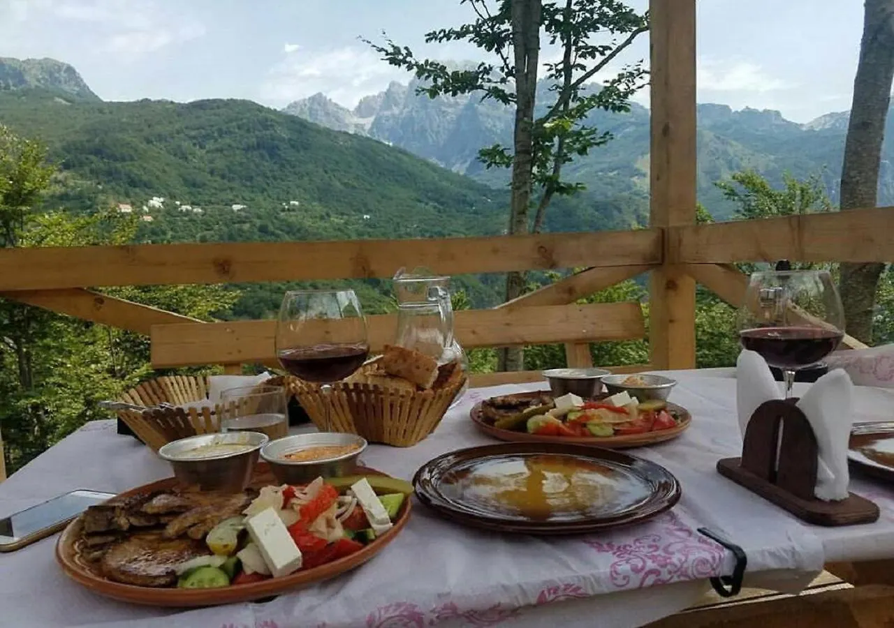 Farm stay Thethi Paradise Hotel & Restaurant